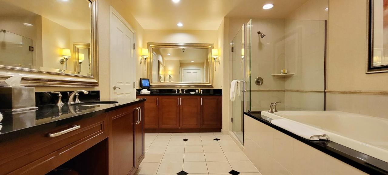 Awesome The Signature Mgm Condo With Strip View. No Resort Fee! Лас-Вегас Экстерьер фото